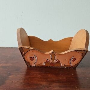 Vintage Koom Essa (Good Eats) Pig  Hearts Wood Basket, Tray